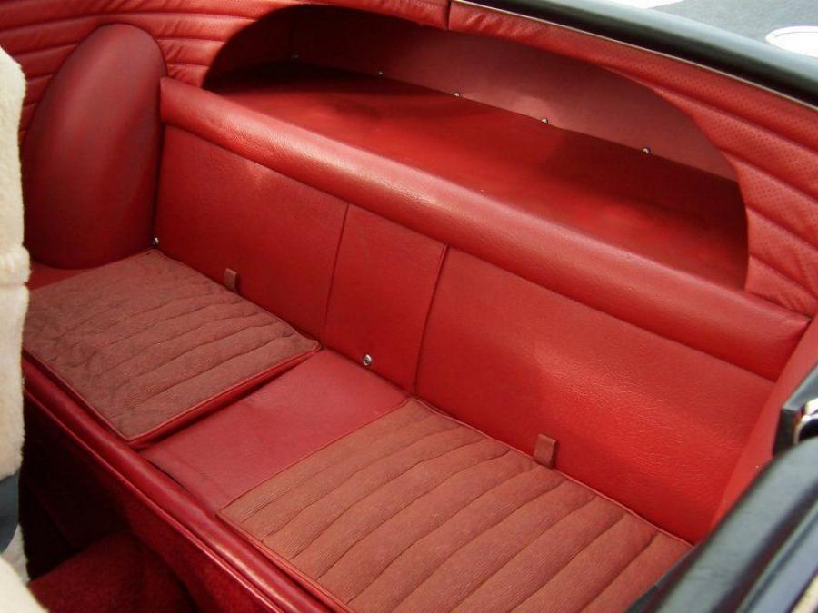  Volvo P1800 1961 года  (фото 32 из 43)
